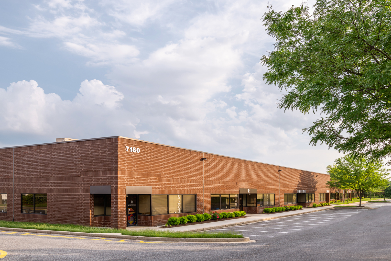 Troy Hill Corporate Center | Flex/R&D & Office | 7180 Troy Hill Drive