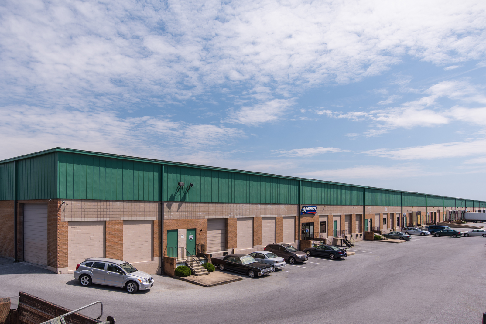 Laurel Business Center | Bulk Warehouse | 8660 Cherry Lane
