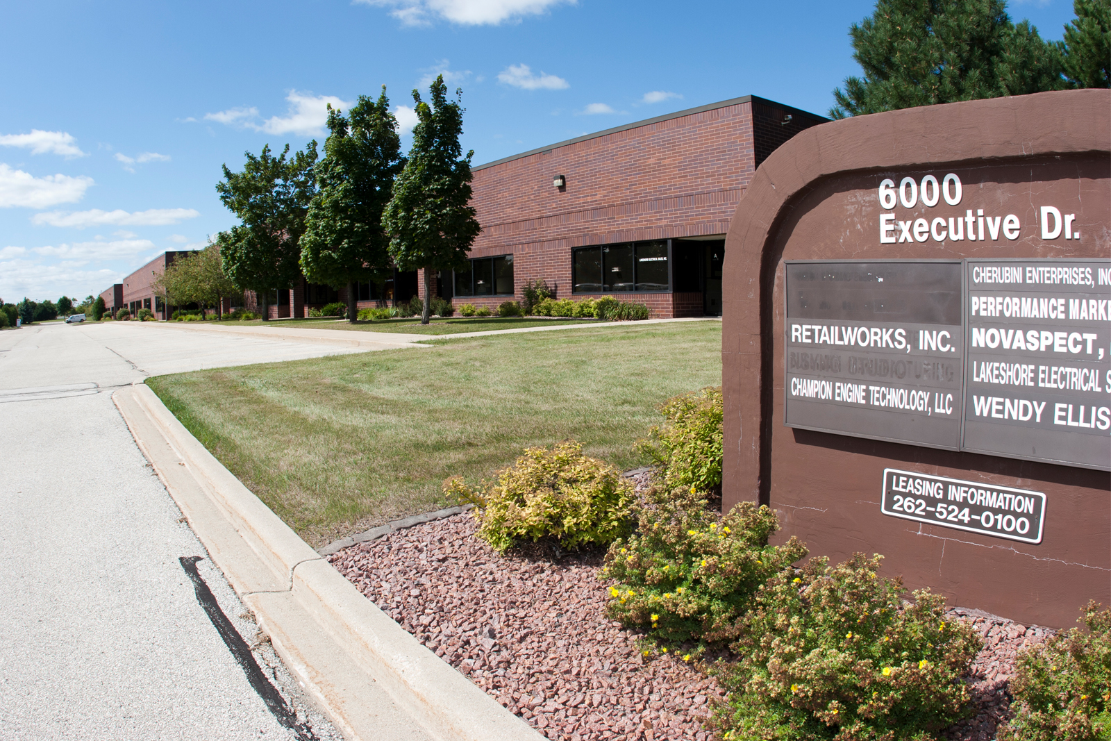 Mequon Research Center I | Flex/R&D & Office | 6000 W. Executive Drive