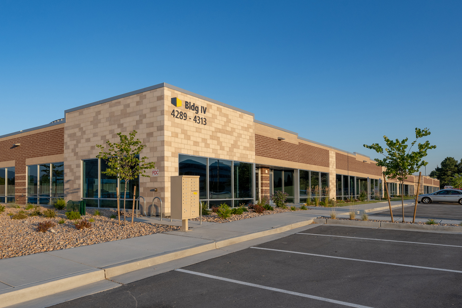 Beltway West | Single-Story Office