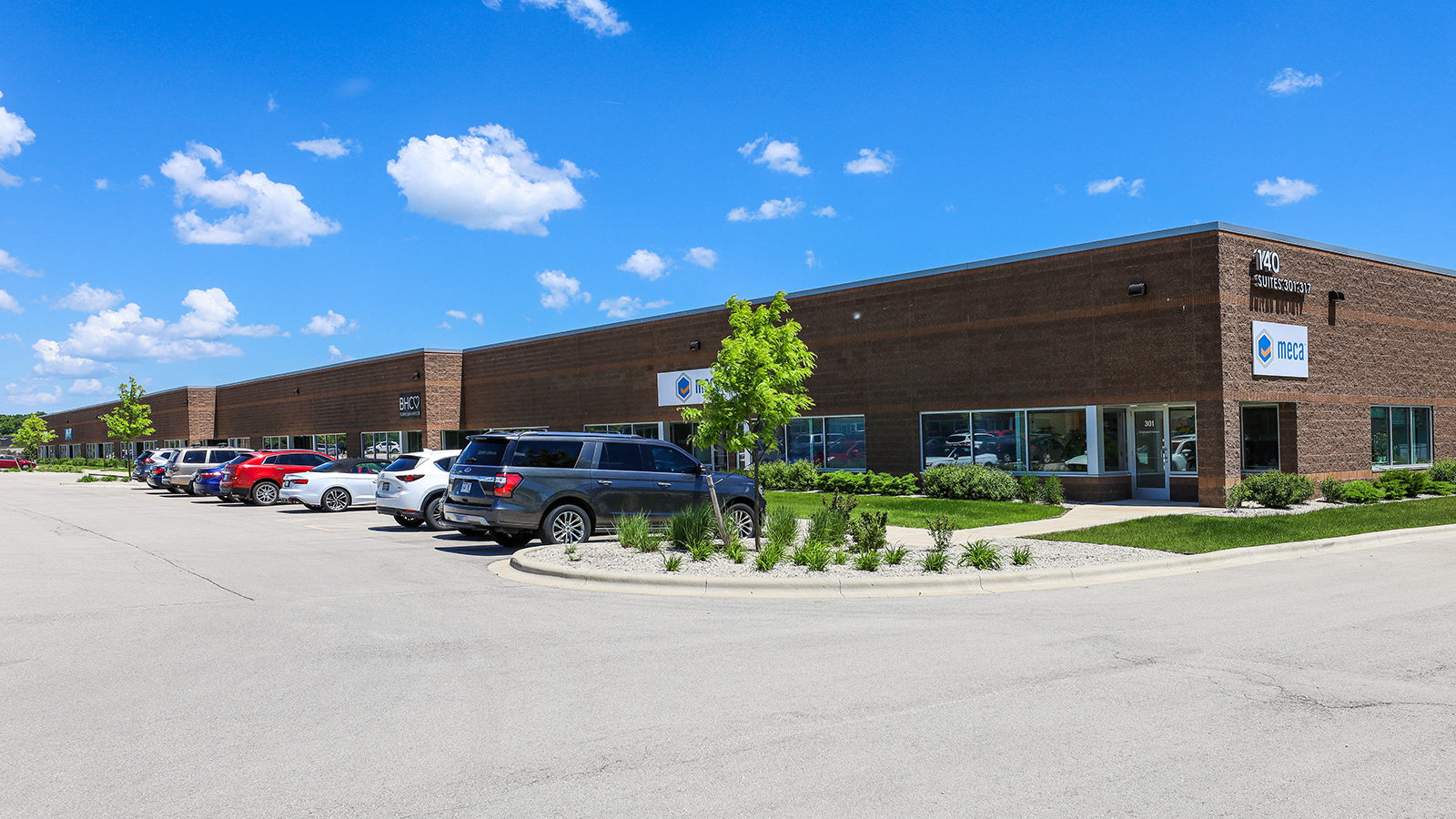 Rawson Avenue Business Center Oak Creek WI Flex Space St. John