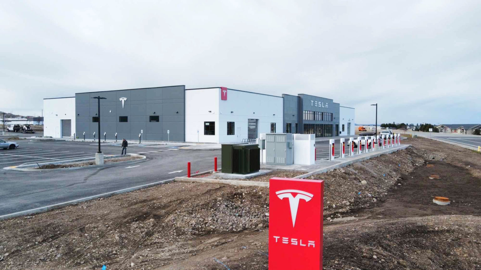 Tesla Dealership Added to Valley Grove Business Community in Pleasant