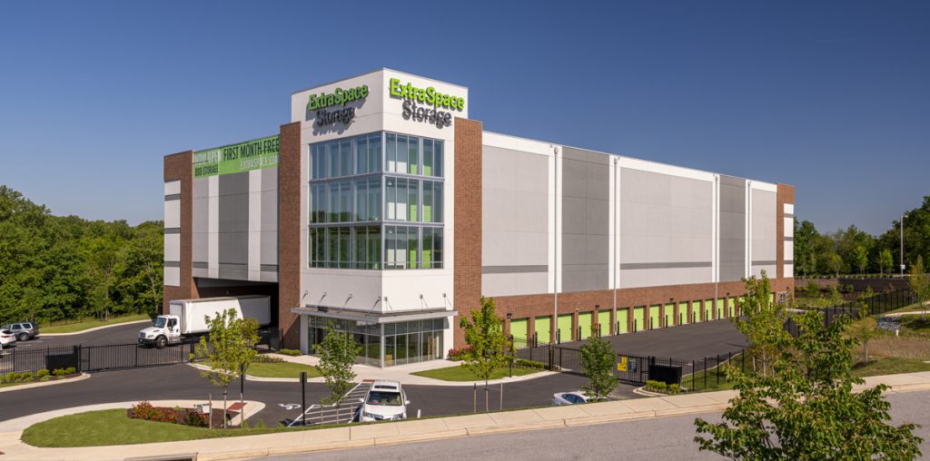 Self storage building at BWI Tech Park