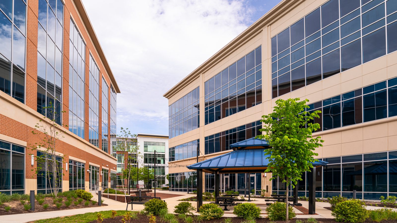 Multi-story office building exterior amenity area