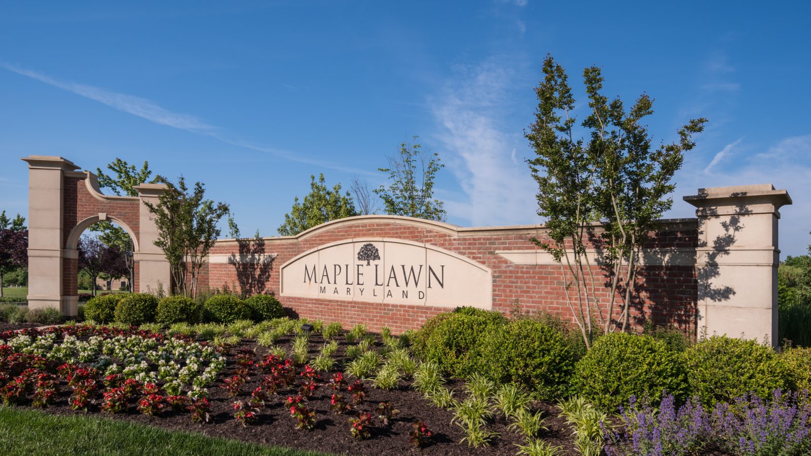 Maple Lawn | Entrance Sign