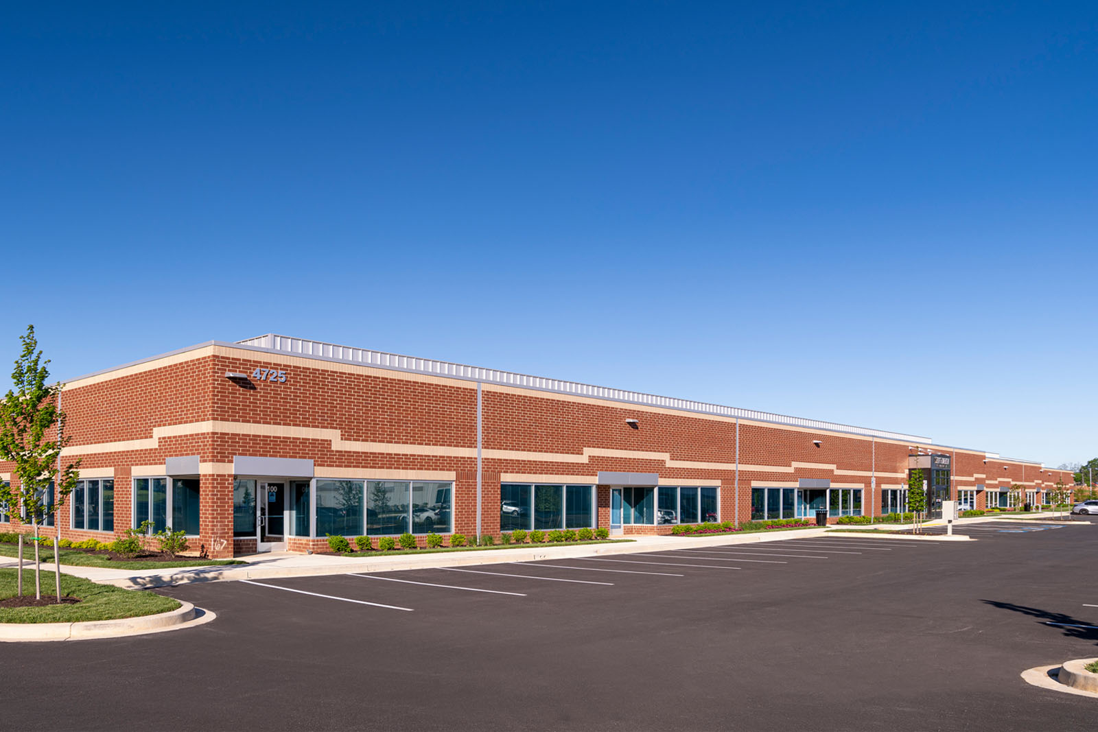 Arcadia Business Park | 4725 Arcadia Drive | Flex/R&D & Warehouse
