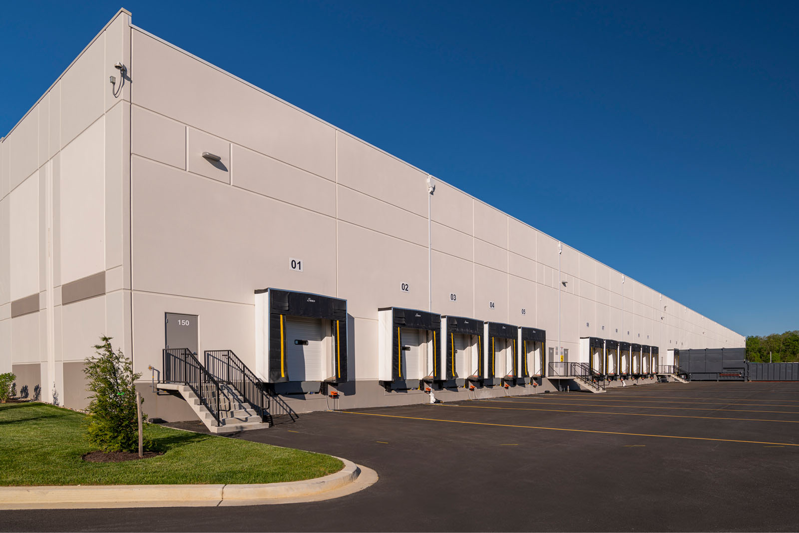 Arcadia Business Park | 4735 Arcadia Drive | High-Bay Bulk Warehouse